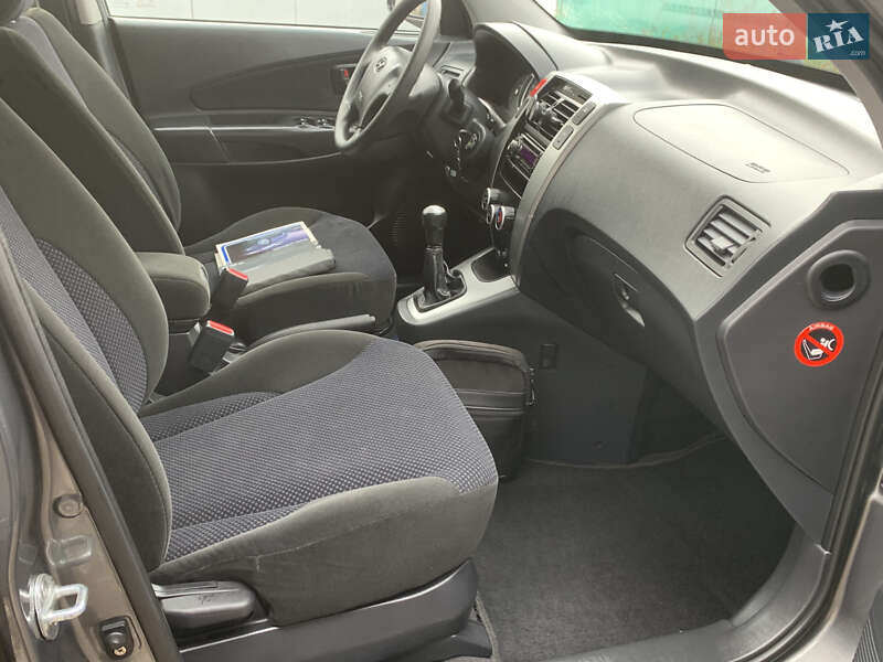 Позашляховик / Кросовер Hyundai Tucson 2010 в Харкові фото 10 Позашляховик / Кросовер Hyundai Tucson 2010 в Харкові