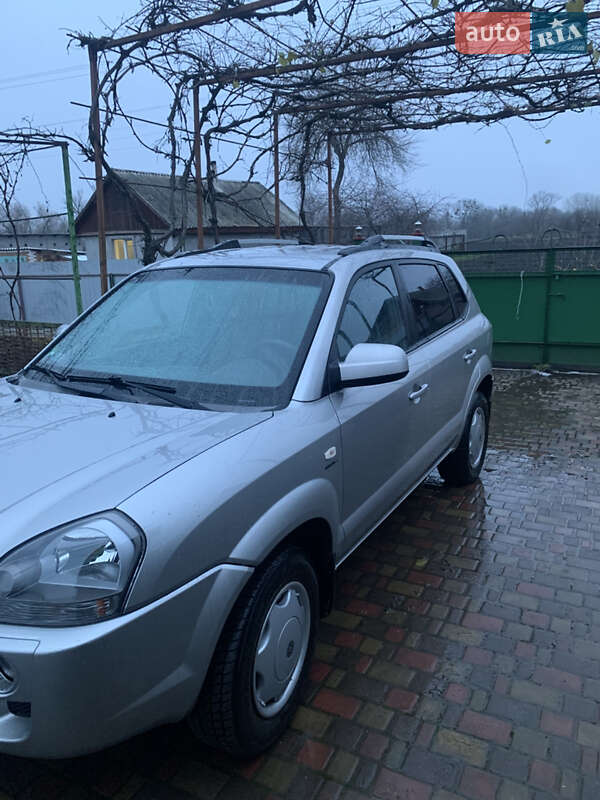 Позашляховик / Кросовер Hyundai Tucson 2005 в Черкасах