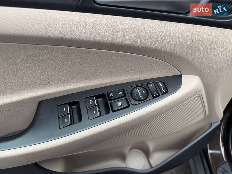 Внедорожник / Кроссовер Hyundai Tucson 2017 в Киеве