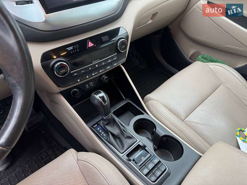 Внедорожник / Кроссовер Hyundai Tucson 2017 в Киеве