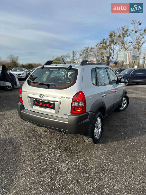 Позашляховик / Кросовер Hyundai Tucson 2012 в Білогородці