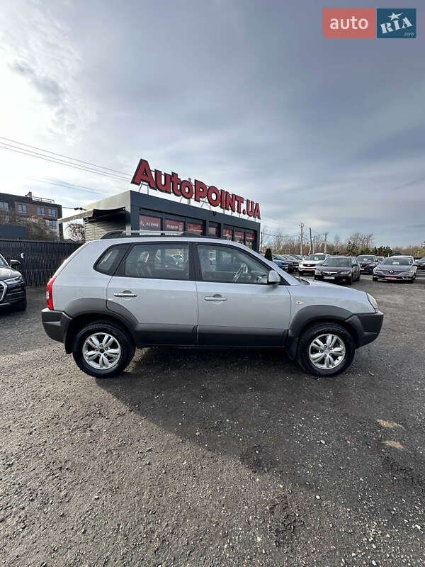 Позашляховик / Кросовер Hyundai Tucson 2012 в Білогородці