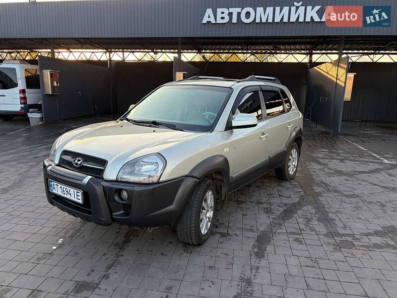 Позашляховик / Кросовер Hyundai Tucson 2006 в Кривому Розі фото 2 Позашляховик / Кросовер Hyundai Tucson 2006 в Кривому Розі