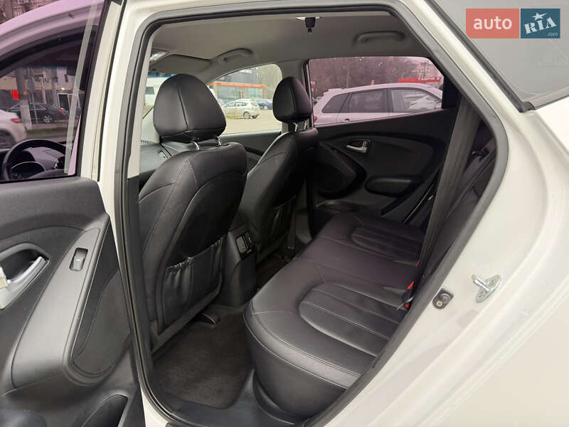 Позашляховик / Кросовер Hyundai Tucson 2014 в Одесі фото 10 Позашляховик / Кросовер Hyundai Tucson 2014 в Одесі
