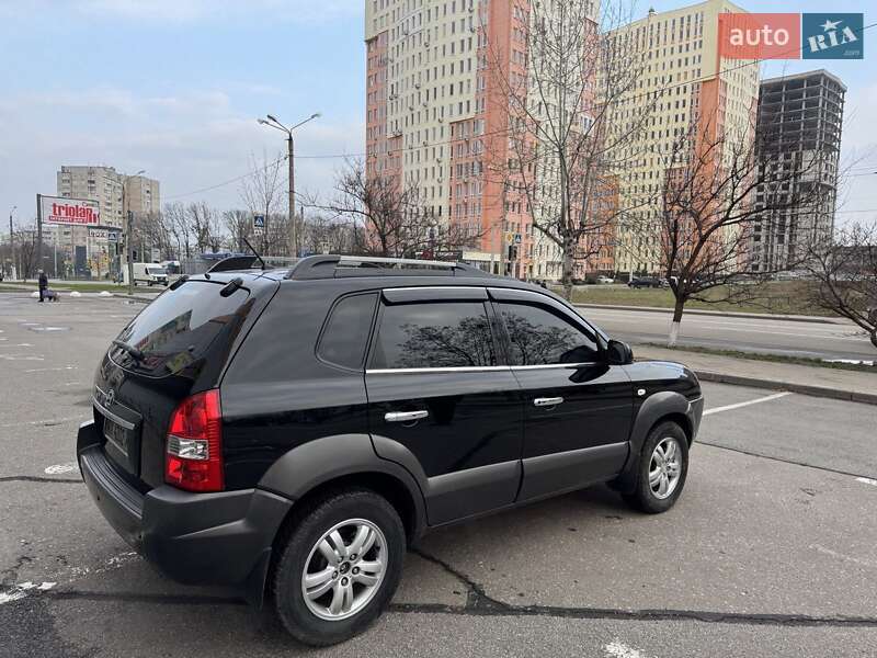 Позашляховик / Кросовер Hyundai Tucson 2009 в Харкові фото 3 Позашляховик / Кросовер Hyundai Tucson 2009 в Харкові