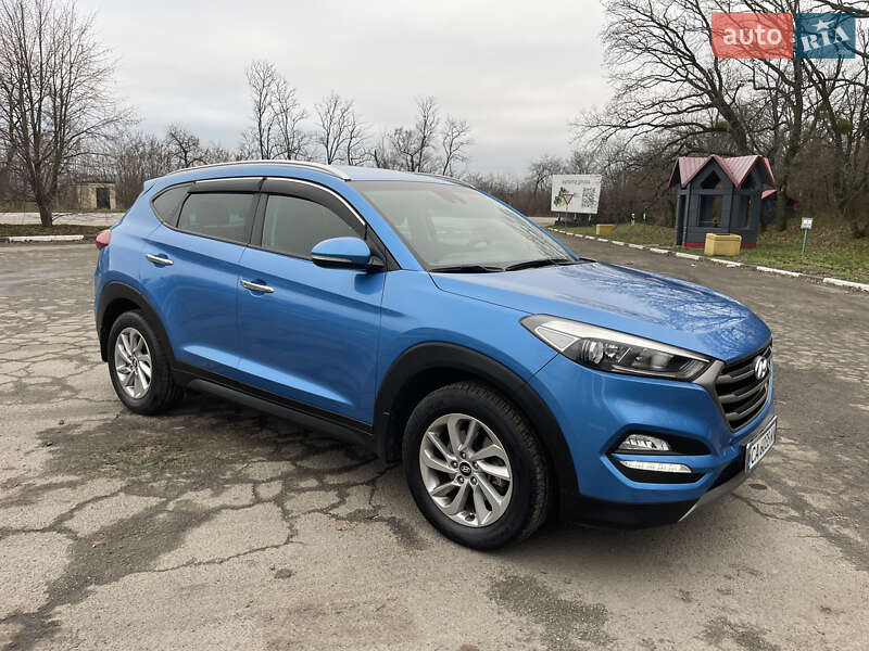 Внедорожник / Кроссовер Hyundai Tucson 2017 в Новоархангельске