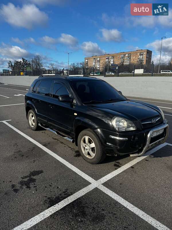 Позашляховик / Кросовер Hyundai Tucson 2008 в Полтаві