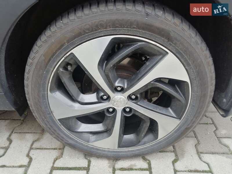 Внедорожник / Кроссовер Hyundai Tucson 2016 в Львове