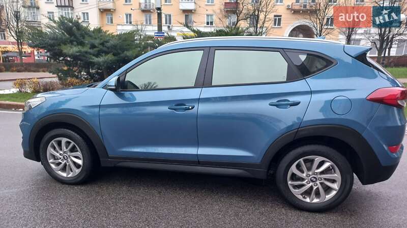 Внедорожник / Кроссовер Hyundai Tucson 2016 в Киеве