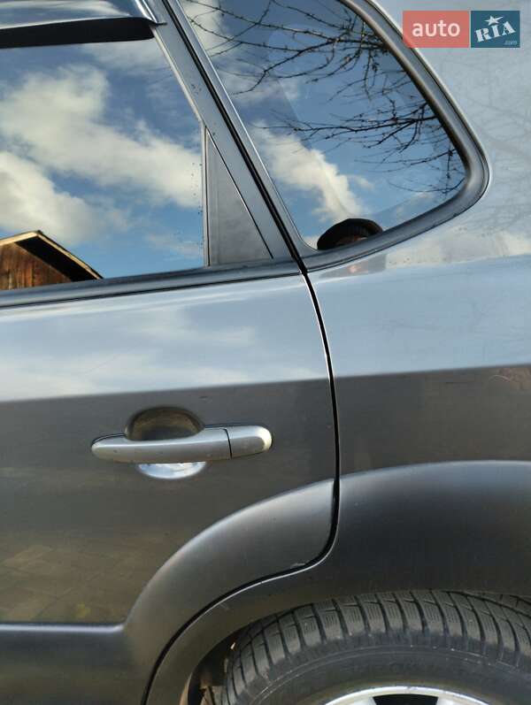 Позашляховик / Кросовер Hyundai Tucson 2008 в Вижниці