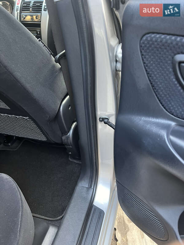 Внедорожник / Кроссовер Hyundai Tucson 2008 в Днепре фото 29 Внедорожник / Кроссовер Hyundai Tucson 2008 в Днепре