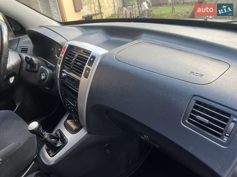 Внедорожник / Кроссовер Hyundai Tucson 2008 в Днепре фото 33 Внедорожник / Кроссовер Hyundai Tucson 2008 в Днепре