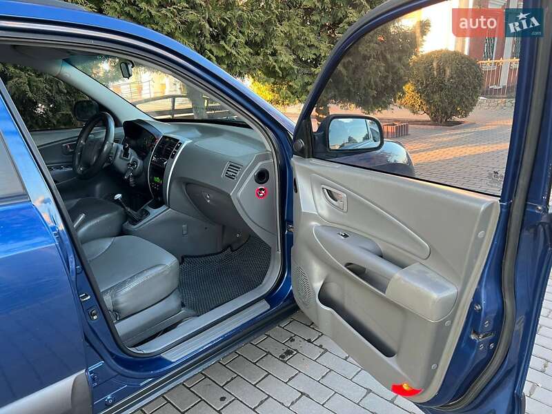 Позашляховик / Кросовер Hyundai Tucson 2005 в Калинівці