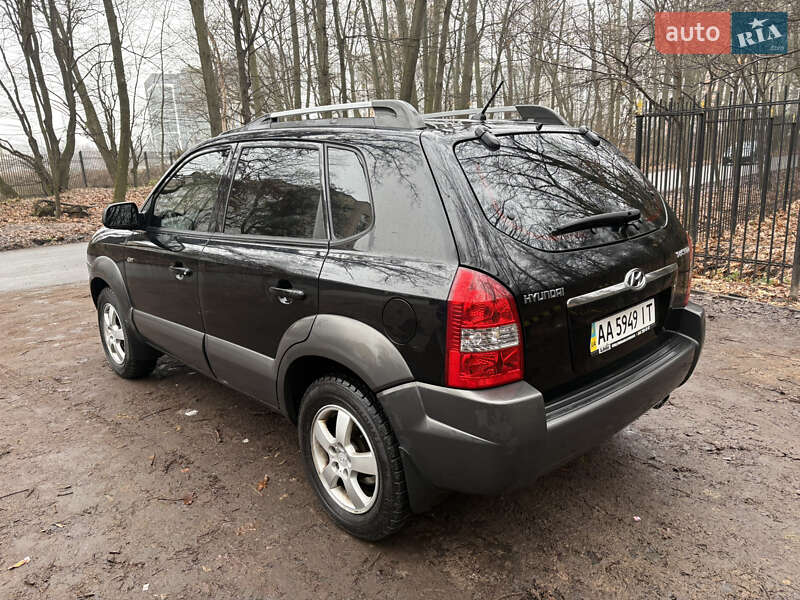 Позашляховик / Кросовер Hyundai Tucson 2008 в Києві