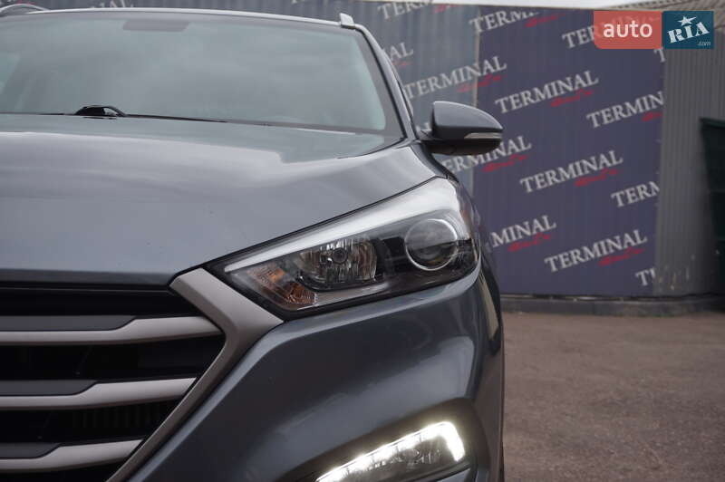 Позашляховик / Кросовер Hyundai Tucson 2015 в Одесі