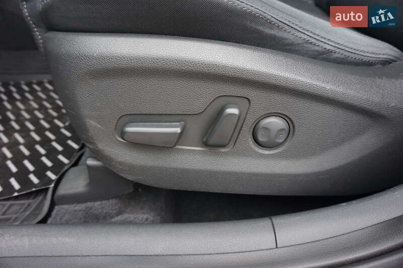 Позашляховик / Кросовер Hyundai Tucson 2015 в Одесі