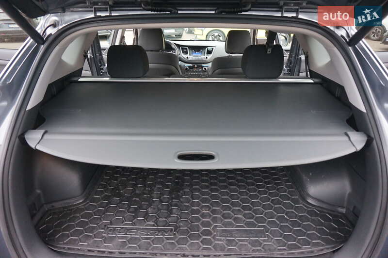 Позашляховик / Кросовер Hyundai Tucson 2015 в Одесі