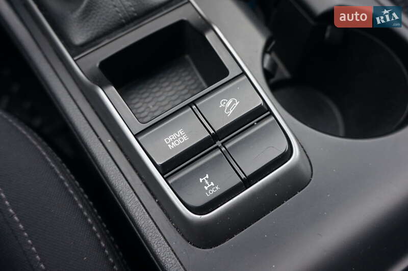 Позашляховик / Кросовер Hyundai Tucson 2015 в Одесі