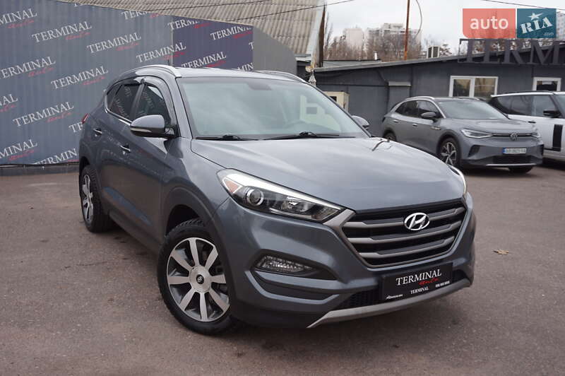 Позашляховик / Кросовер Hyundai Tucson 2015 в Одесі