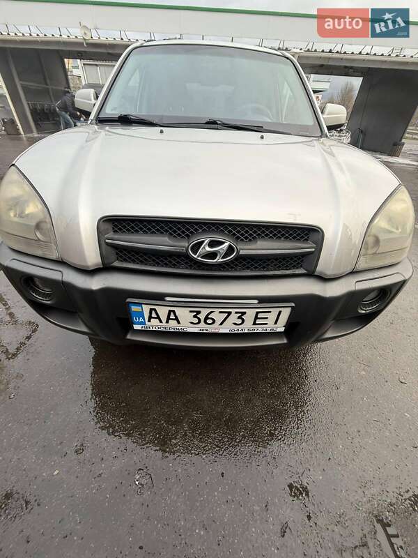 Позашляховик / Кросовер Hyundai Tucson 2007 в Києві