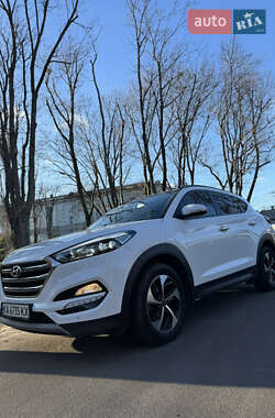 Внедорожник / Кроссовер Hyundai Tucson 2017 в Киеве