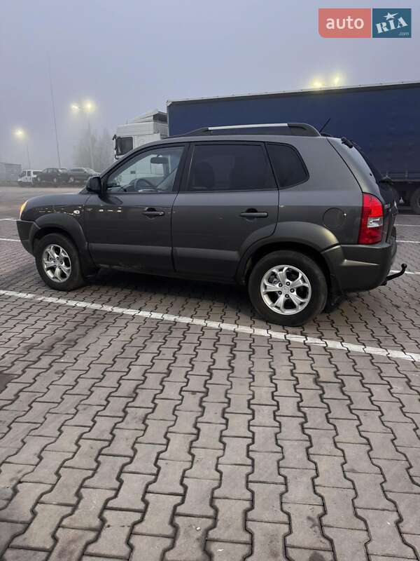 Позашляховик / Кросовер Hyundai Tucson 2009 в Чернігові фото 3 Позашляховик / Кросовер Hyundai Tucson 2009 в Чернігові