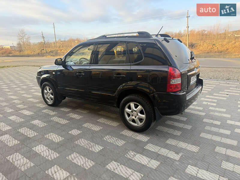 Позашляховик / Кросовер Hyundai Tucson 2004 в Тячеві