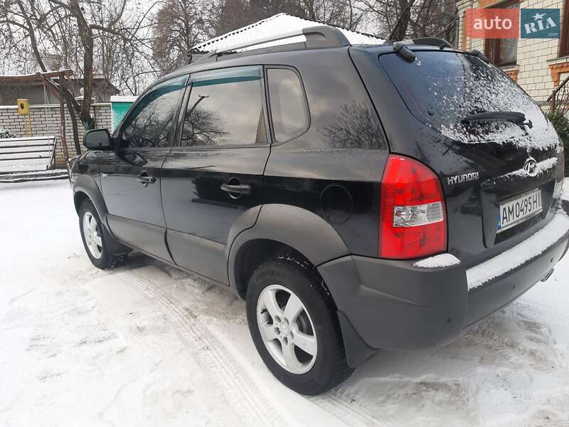 Позашляховик / Кросовер Hyundai Tucson 2007 в Житомирі