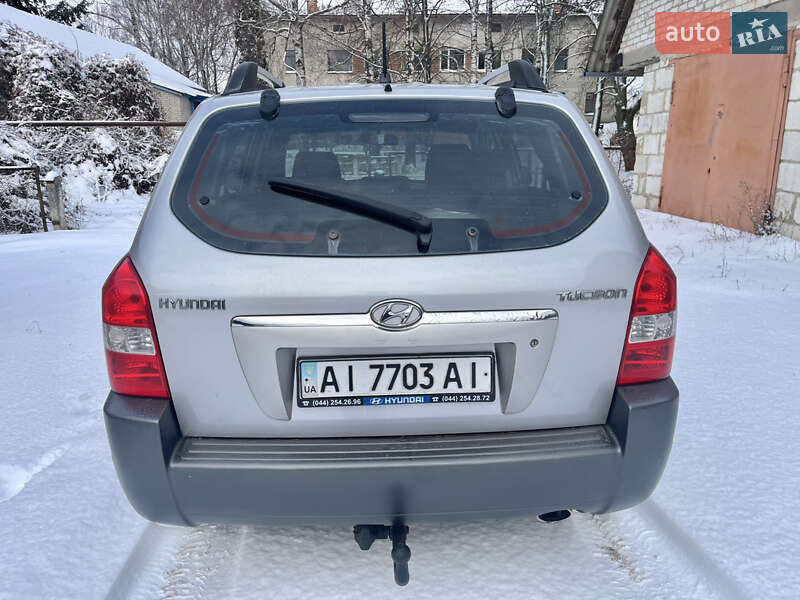 Позашляховик / Кросовер Hyundai Tucson 2006 в Путивлі