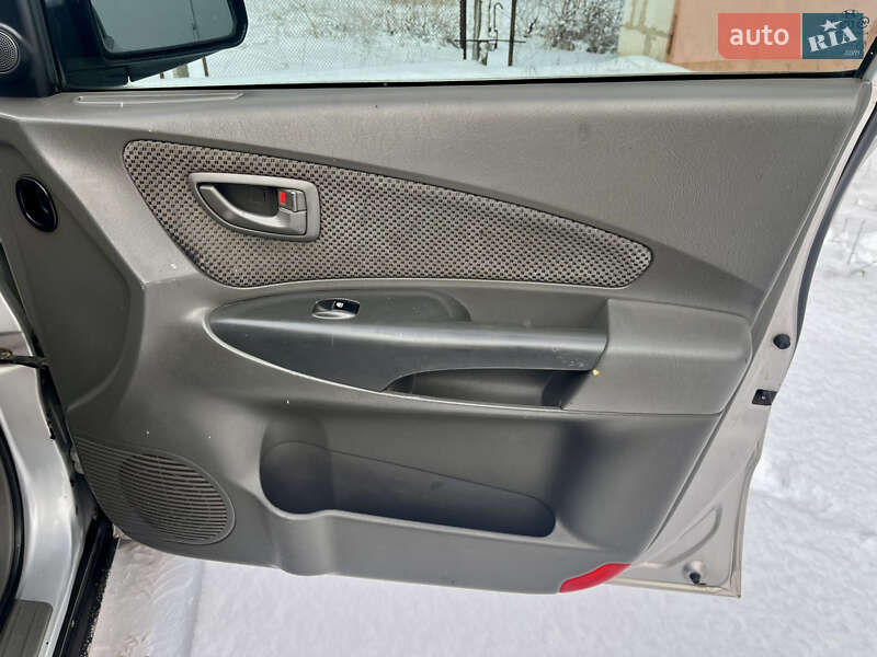 Позашляховик / Кросовер Hyundai Tucson 2006 в Путивлі