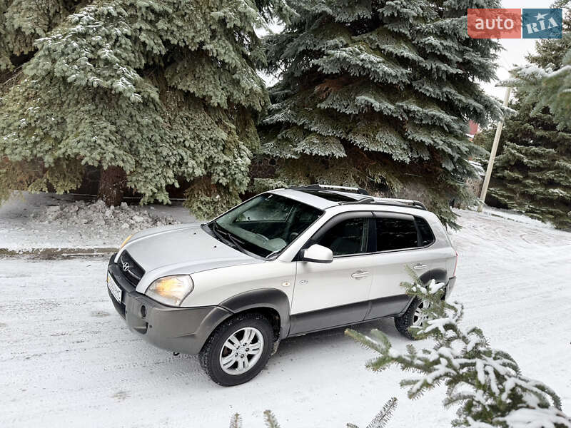 Позашляховик / Кросовер Hyundai Tucson 2006 в Києві