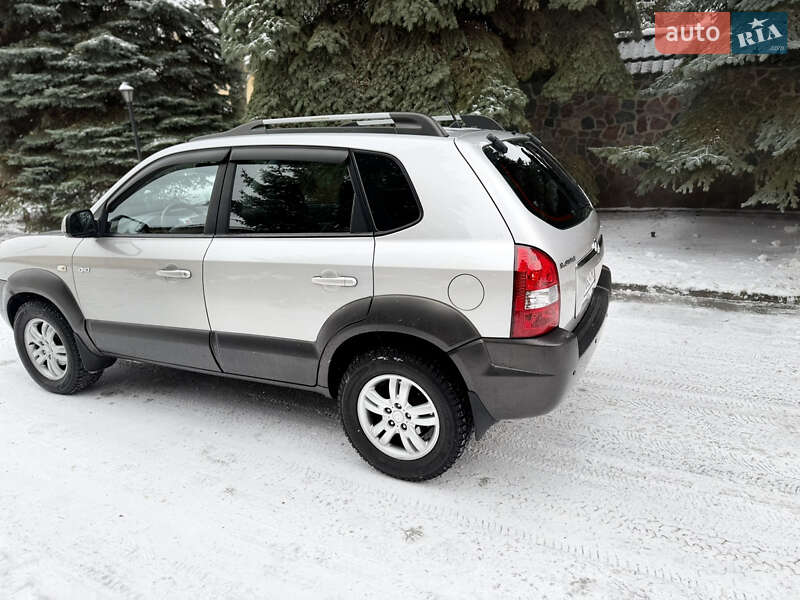 Позашляховик / Кросовер Hyundai Tucson 2006 в Києві
