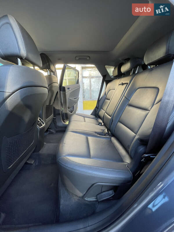 Позашляховик / Кросовер Hyundai Tucson 2016 в Ізмаїлі фото 5 Позашляховик / Кросовер Hyundai Tucson 2016 в Ізмаїлі