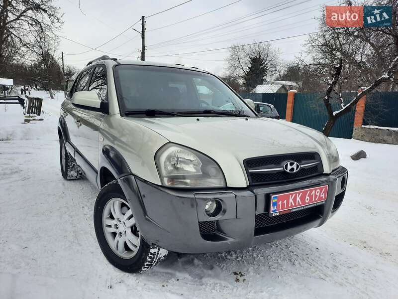 Позашляховик / Кросовер Hyundai Tucson 2006 в Полтаві