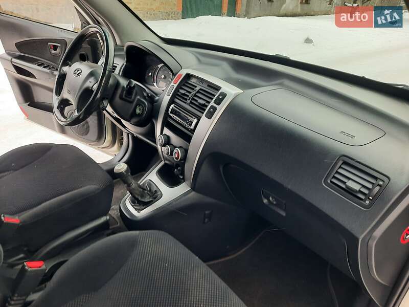 Позашляховик / Кросовер Hyundai Tucson 2006 в Полтаві