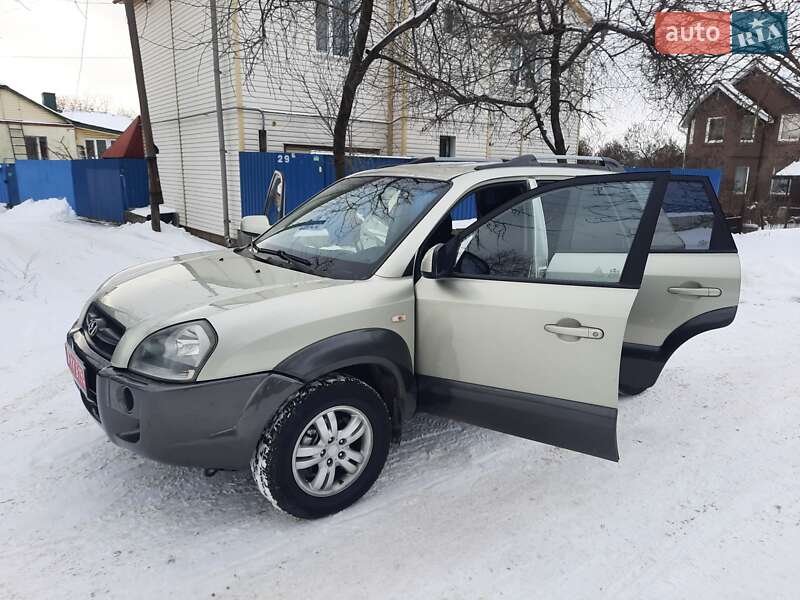 Позашляховик / Кросовер Hyundai Tucson 2006 в Полтаві