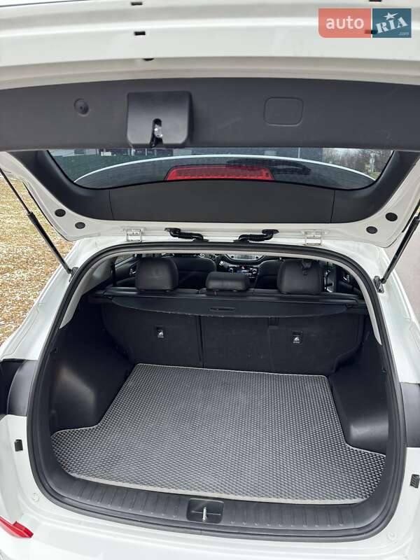 Позашляховик / Кросовер Hyundai Tucson 2017 в Києві фото 34 Позашляховик / Кросовер Hyundai Tucson 2017 в Києві