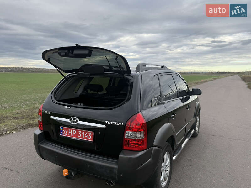 Позашляховик / Кросовер Hyundai Tucson 2008 в Вознесенську фото 23 Позашляховик / Кросовер Hyundai Tucson 2008 в Вознесенську