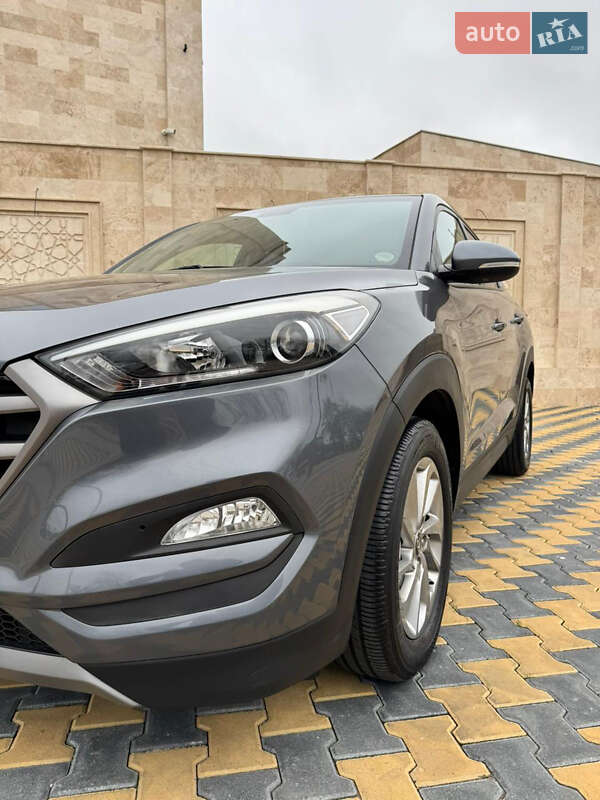Внедорожник / Кроссовер Hyundai Tucson 2016 в Одессе
