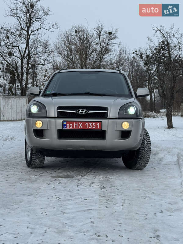 Позашляховик / Кросовер Hyundai Tucson 2009 в Слобожанському фото 16 Позашляховик / Кросовер Hyundai Tucson 2009 в Слобожанському