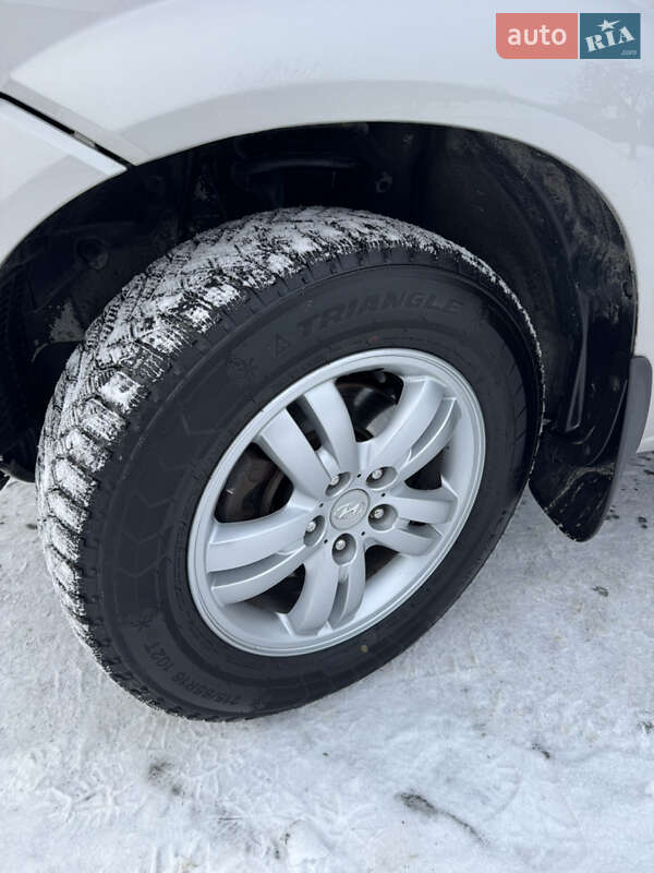 Позашляховик / Кросовер Hyundai Tucson 2009 в Слобожанському фото 28 Позашляховик / Кросовер Hyundai Tucson 2009 в Слобожанському