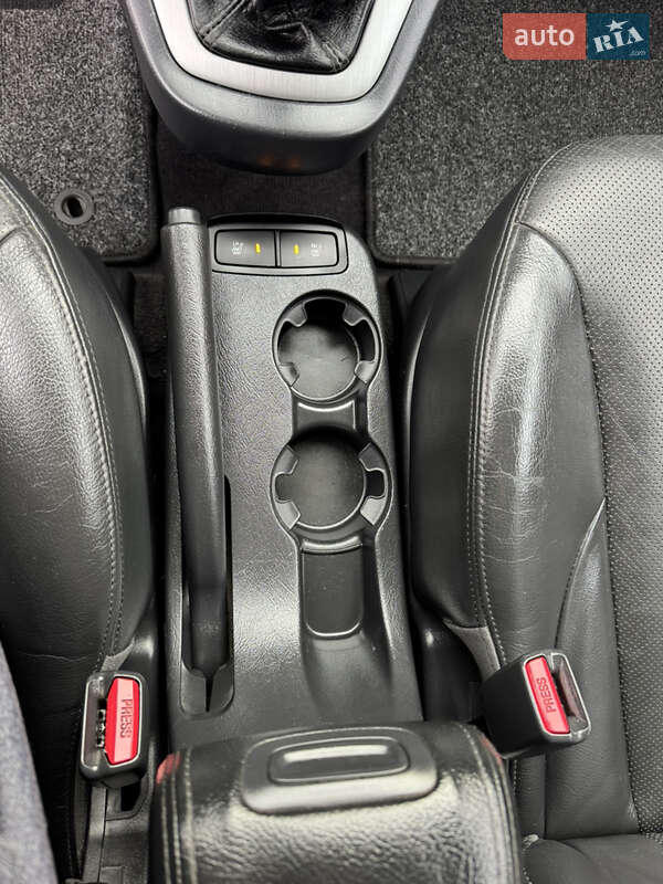 Позашляховик / Кросовер Hyundai Tucson 2009 в Слобожанському фото 40 Позашляховик / Кросовер Hyundai Tucson 2009 в Слобожанському