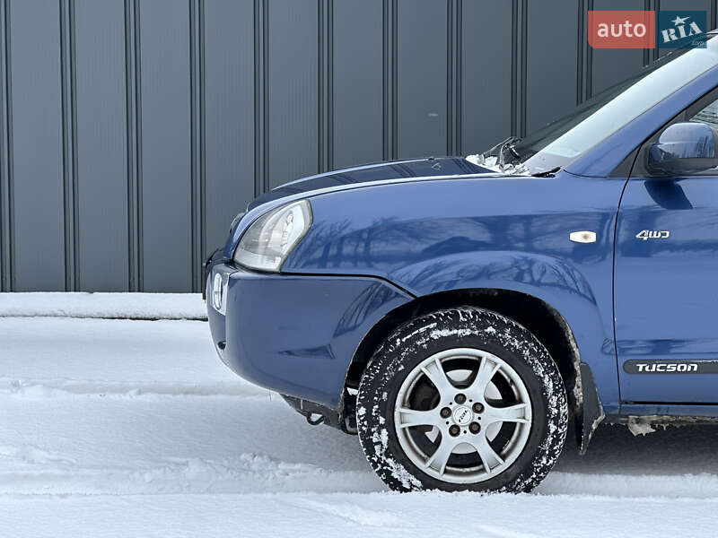 Внедорожник / Кроссовер Hyundai Tucson 2007 в Шпикове