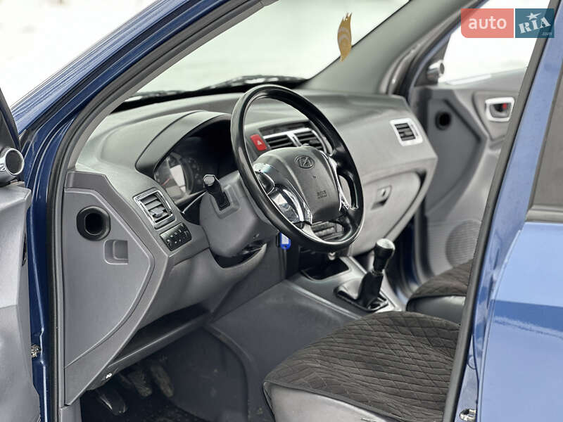 Внедорожник / Кроссовер Hyundai Tucson 2007 в Шпикове