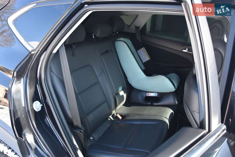 Внедорожник / Кроссовер Hyundai Tucson 2017 в Львове