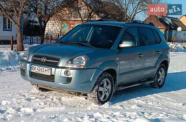 Внедорожник / Кроссовер Hyundai Tucson 2007 в Сарнах