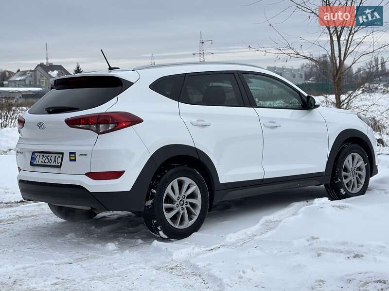 Внедорожник / Кроссовер Hyundai Tucson 2015 в Киеве фото 5 Внедорожник / Кроссовер Hyundai Tucson 2015 в Киеве