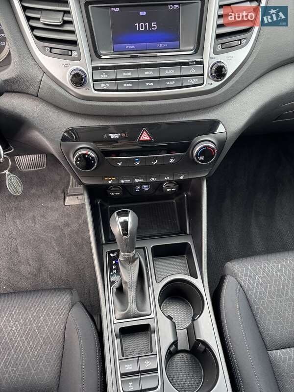 Внедорожник / Кроссовер Hyundai Tucson 2015 в Киеве фото 16 Внедорожник / Кроссовер Hyundai Tucson 2015 в Киеве