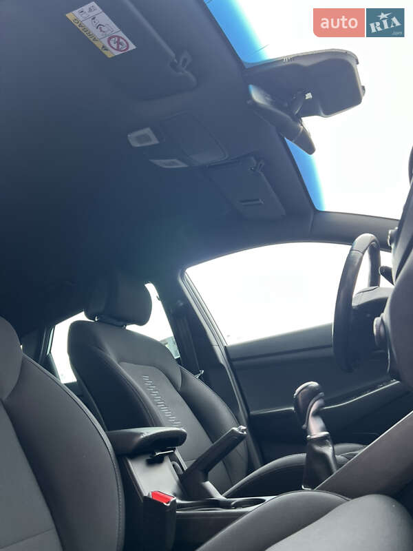 Внедорожник / Кроссовер Hyundai Tucson 2018 в Львове фото 44 Внедорожник / Кроссовер Hyundai Tucson 2018 в Львове