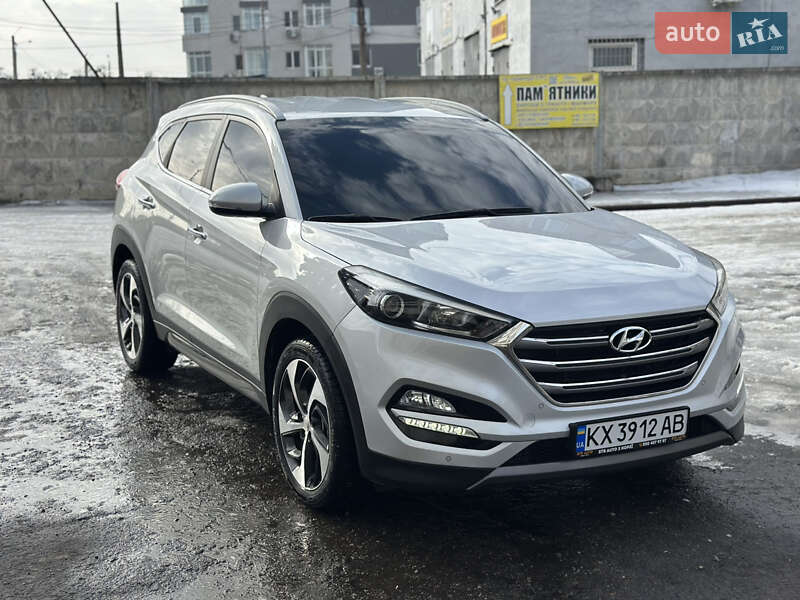 Внедорожник / Кроссовер Hyundai Tucson 2015 в Харькове
